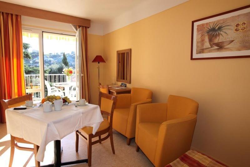 Residence L'Oliveraie Menton Rum bild